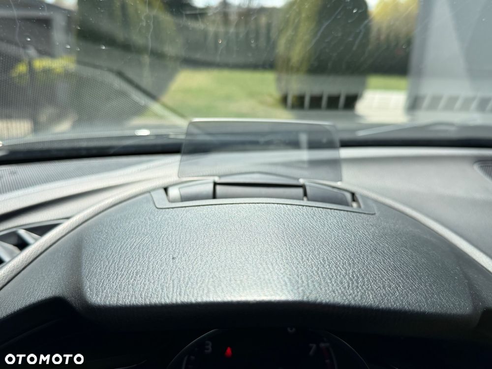 Mazda 3 SKYACTIV-G 120 NAKAMA - 13