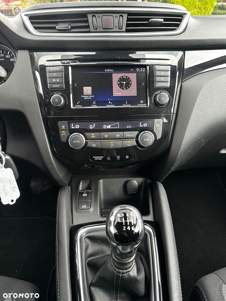 Nissan Qashqai 1.3 DIG-T TEKNA - 5