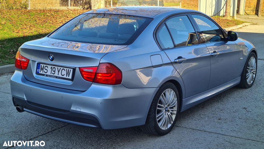 BMW Seria 3 318i - 4