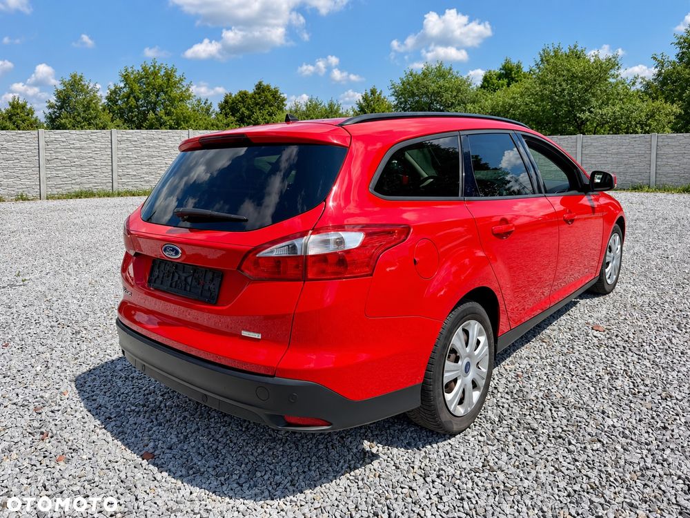Ford Focus 1.0 EcoBoost Ambiente - 4