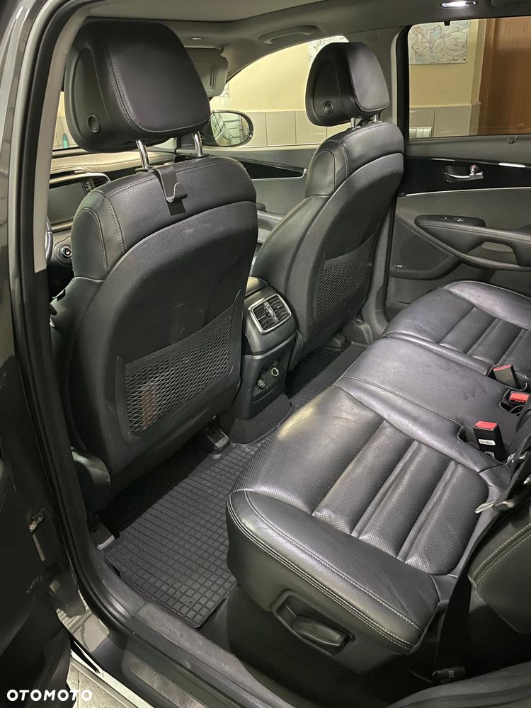 Kia Sorento 2.0 CRDI Business Line Plus - 28