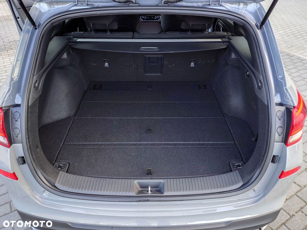 Hyundai i30 2025
