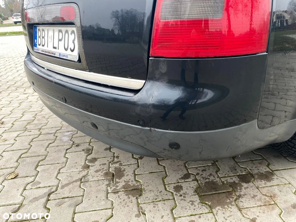 Audi A6 Avant 2.4 - 16