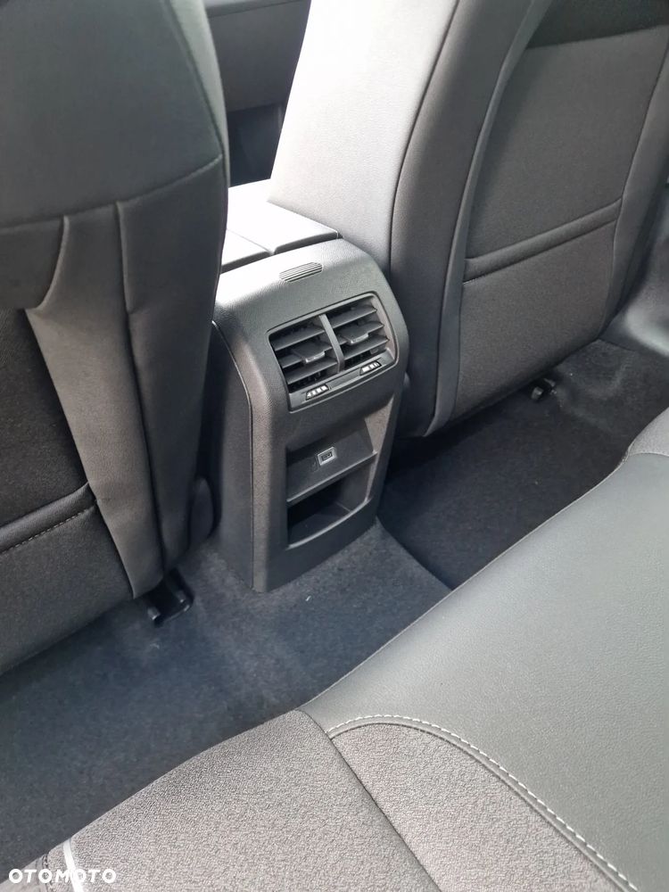 Opel Astra 1.2 T GS Line S&S - 30