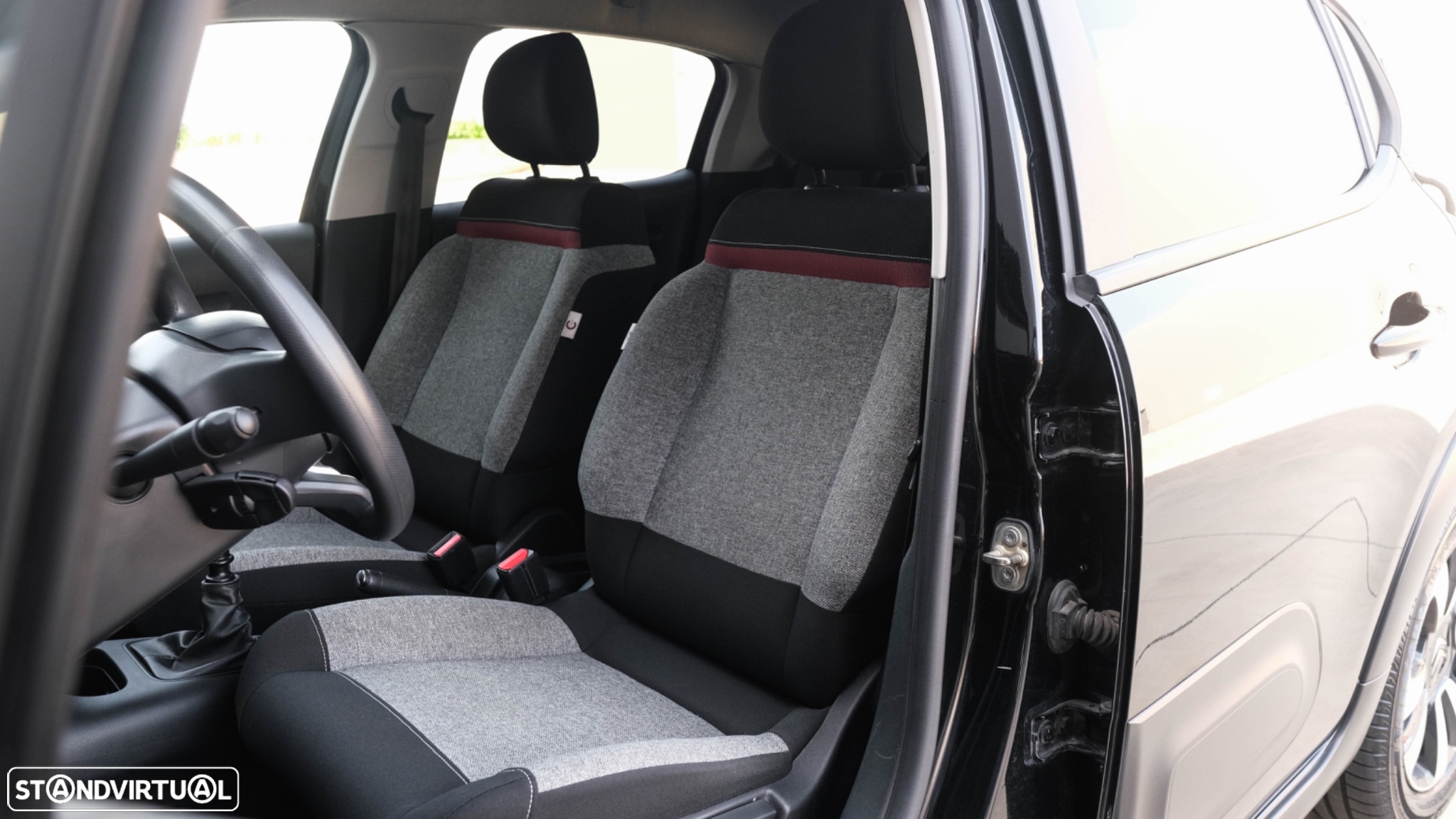 Citroën C3 1.5 BlueHDi C-Series - 19