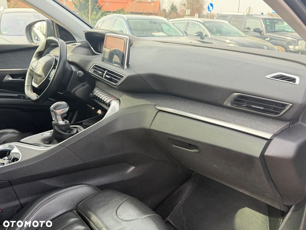 Peugeot 5008 2.0 HDi Allure 7os - 29