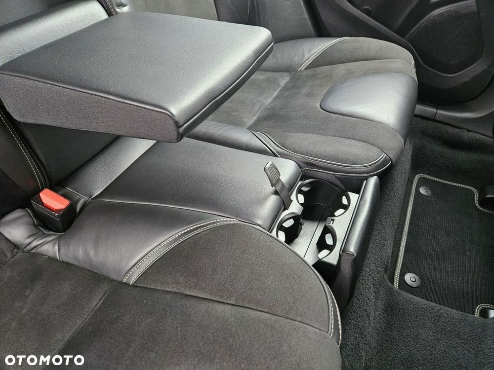 Volvo V40 D2 R-Design Momentum - 16
