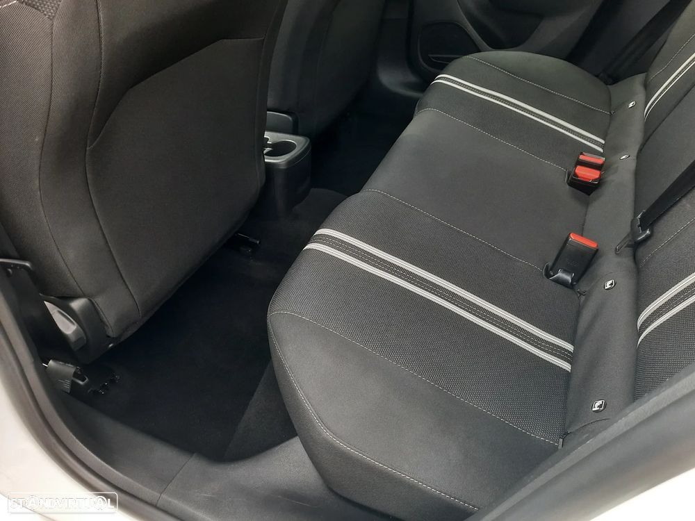 Opel Corsa 1.2 T GS Line - 24