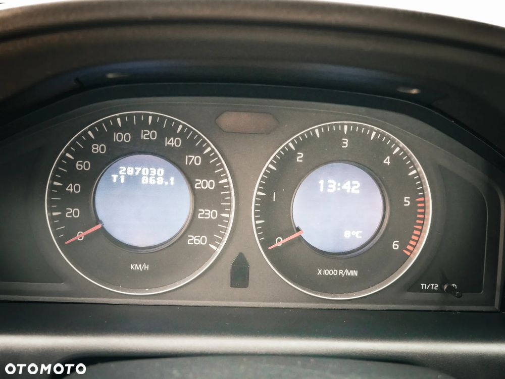 Volvo XC 60 2.4D AWD Kinetic - 10