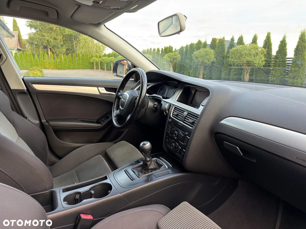 Audi A4 Avant 2.0 TFSI Attraction - 36