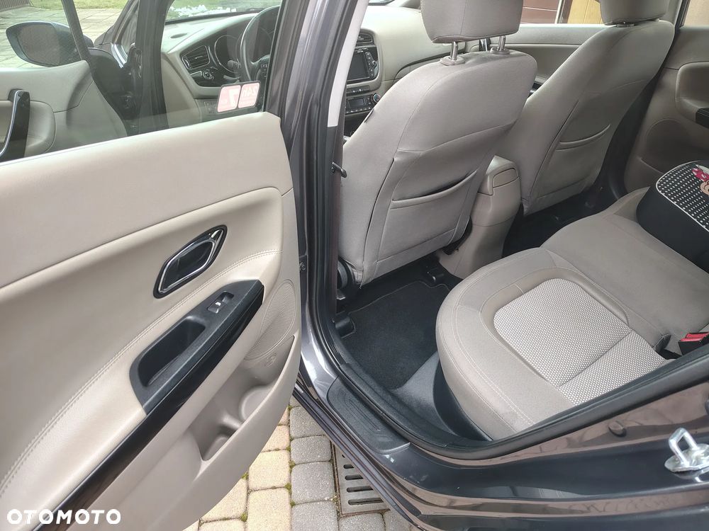 Kia Ceed 1.6 GDI Business Line - 22