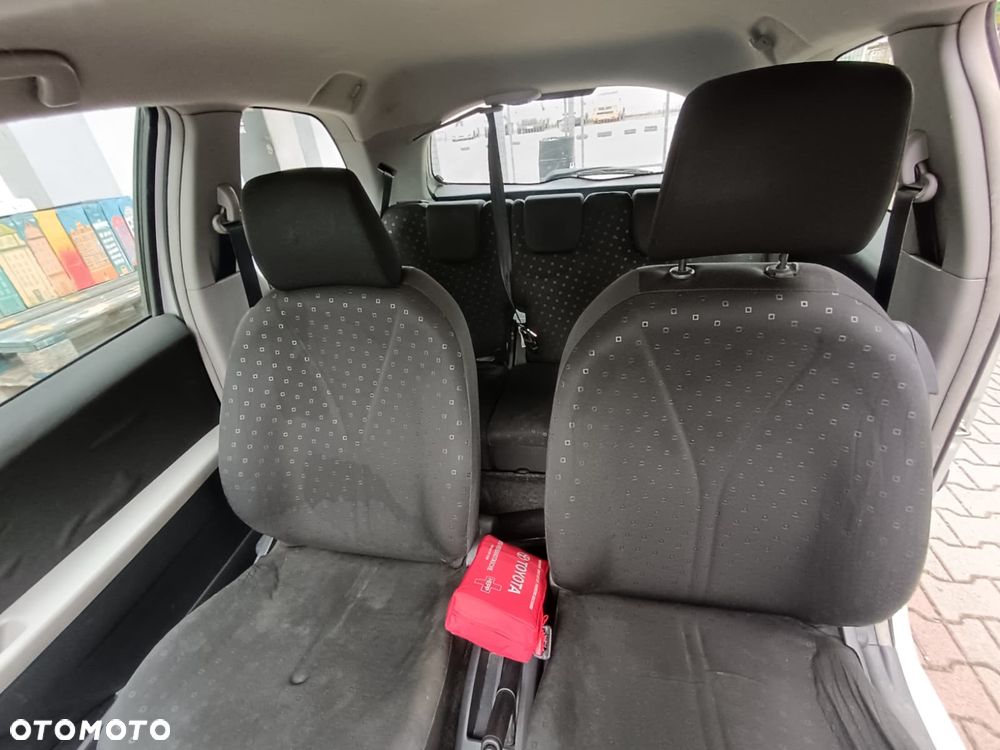 Toyota Yaris 1.0 Terra Start - 5