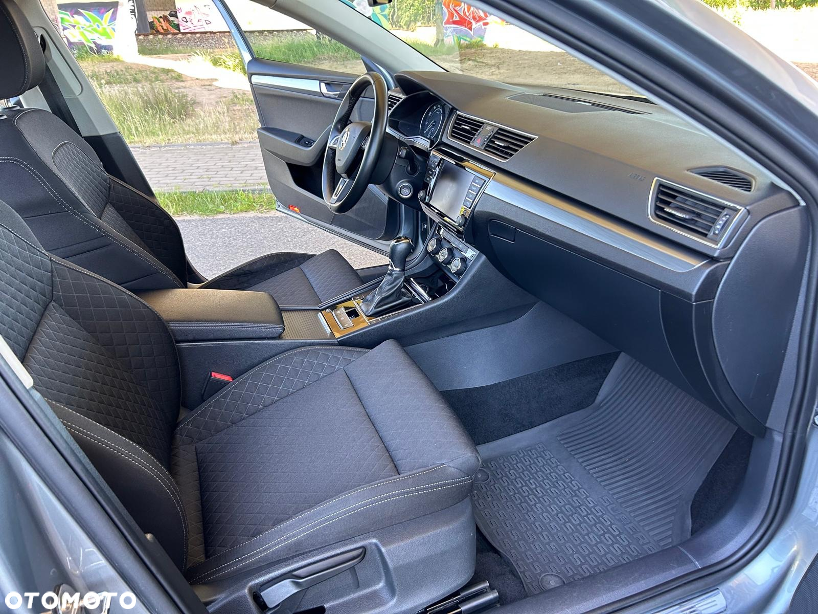 Skoda Superb 1.8 TSI DSG Ambition - 37