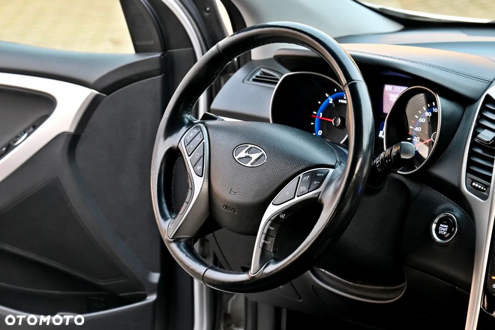 Hyundai i30 1.6 CRDi Premium - 22