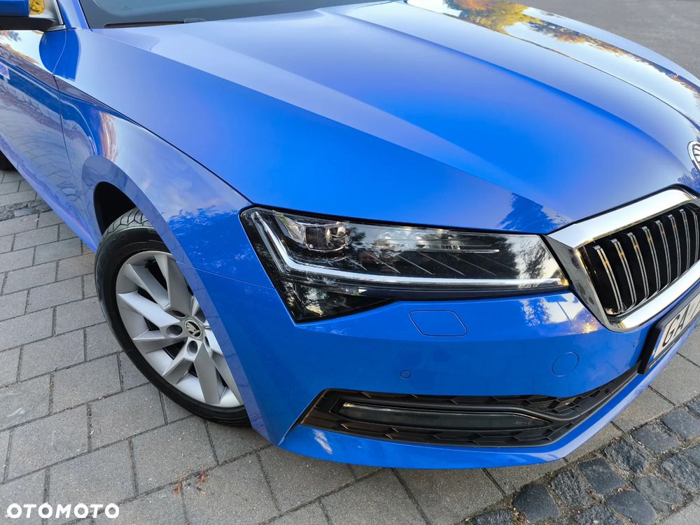 Skoda Superb 2.0 TDI SCR Ambition DSG - 4
