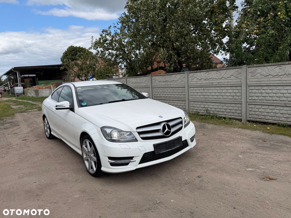 Mercedes-Benz Klasa C 220 CDI DPF BlueEFFICIENCY 7G-TRONIC Edition 1 - 1