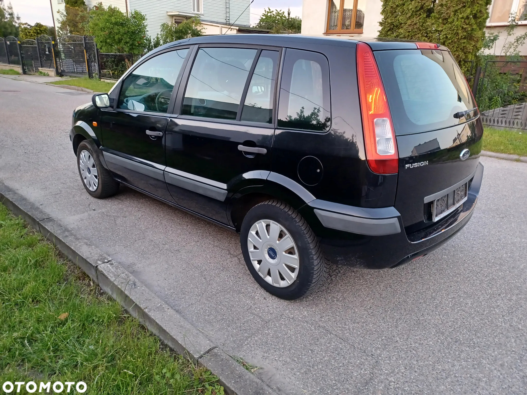 Ford Fusion 1.4 Ambiente - 2