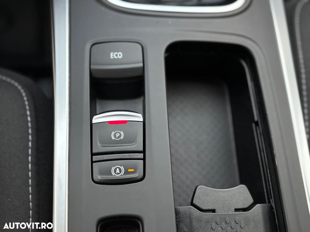 Renault Megane TCe 140 GPF EDC BUSINESS EDITION - 25