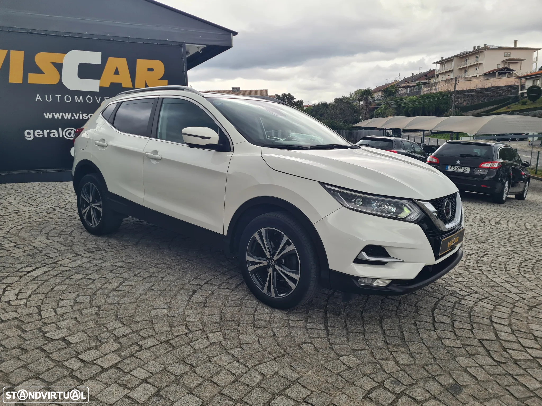 Nissan Qashqai 1.7 dCi N-Connecta - 4