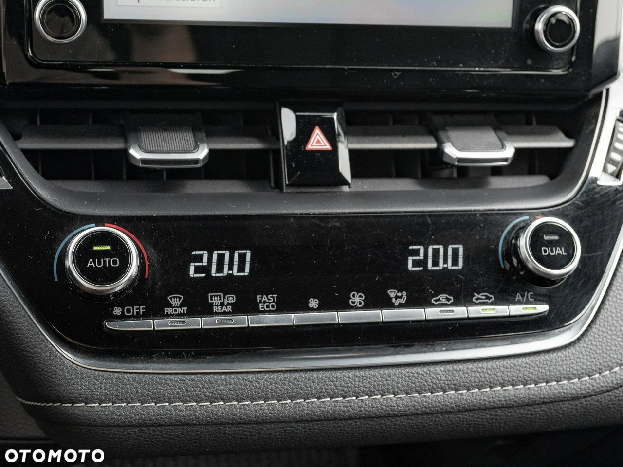 Toyota Corolla 1.8 Hybrid GPF Comfort - 18
