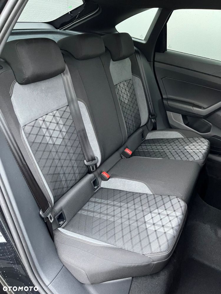 Volkswagen Taigo 1.5 TSI ACT R-Line Plus DSG - 8