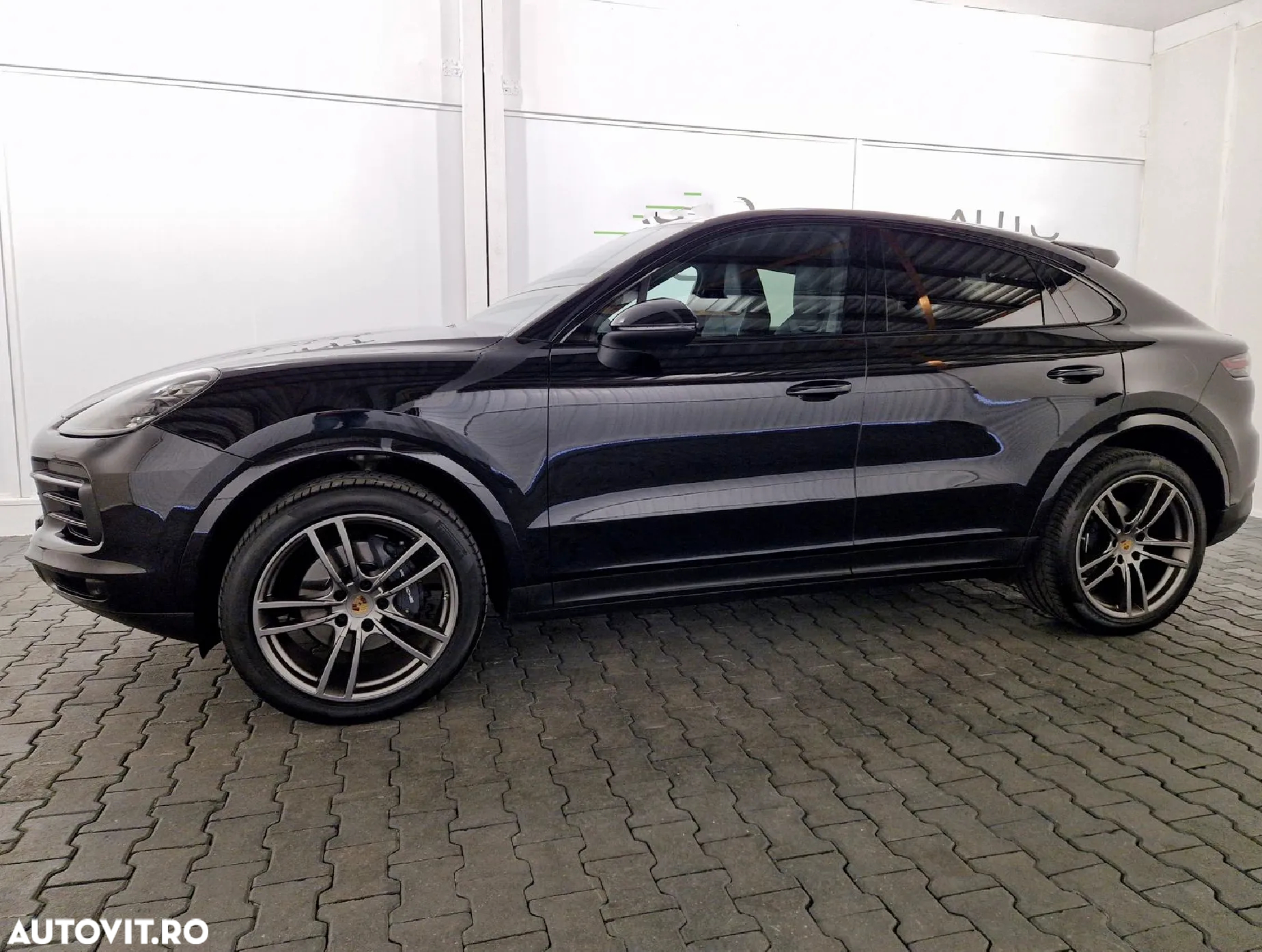 Porsche Cayenne Coupe - 4