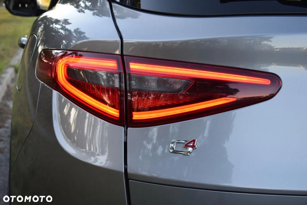 Alfa Romeo Stelvio 2.0 Turbo Super Q4 - 34
