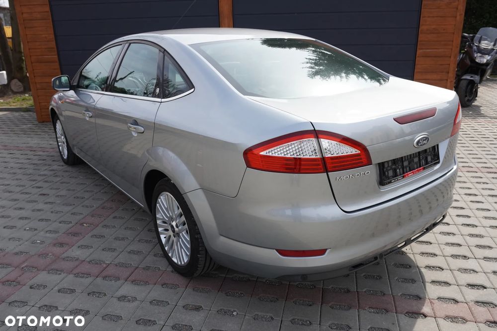Ford Mondeo 2.0 Ghia X100 / X - 5