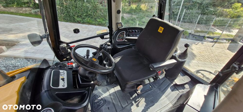 JCB 3cx - 6