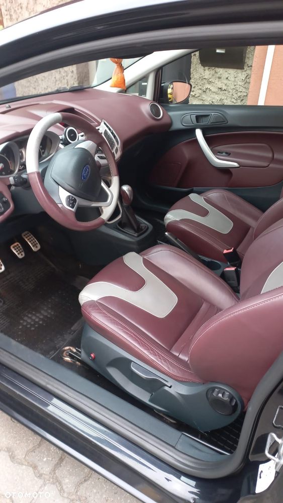Ford Fiesta - 4
