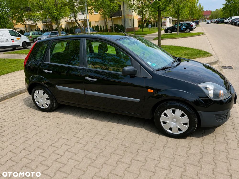 Ford Fiesta 1.4 - 10