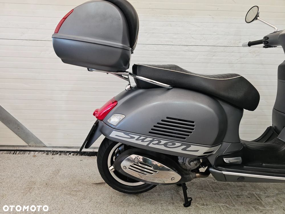 Piaggio Vespa - 17