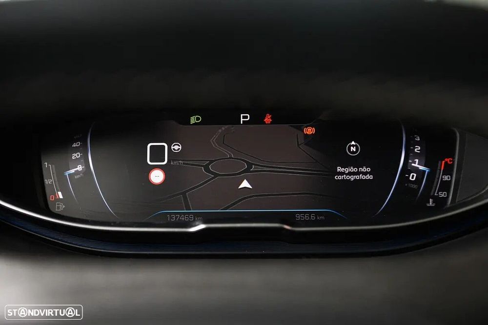 Peugeot 5008 1.5 BlueHDi Allure EAT8 - 33