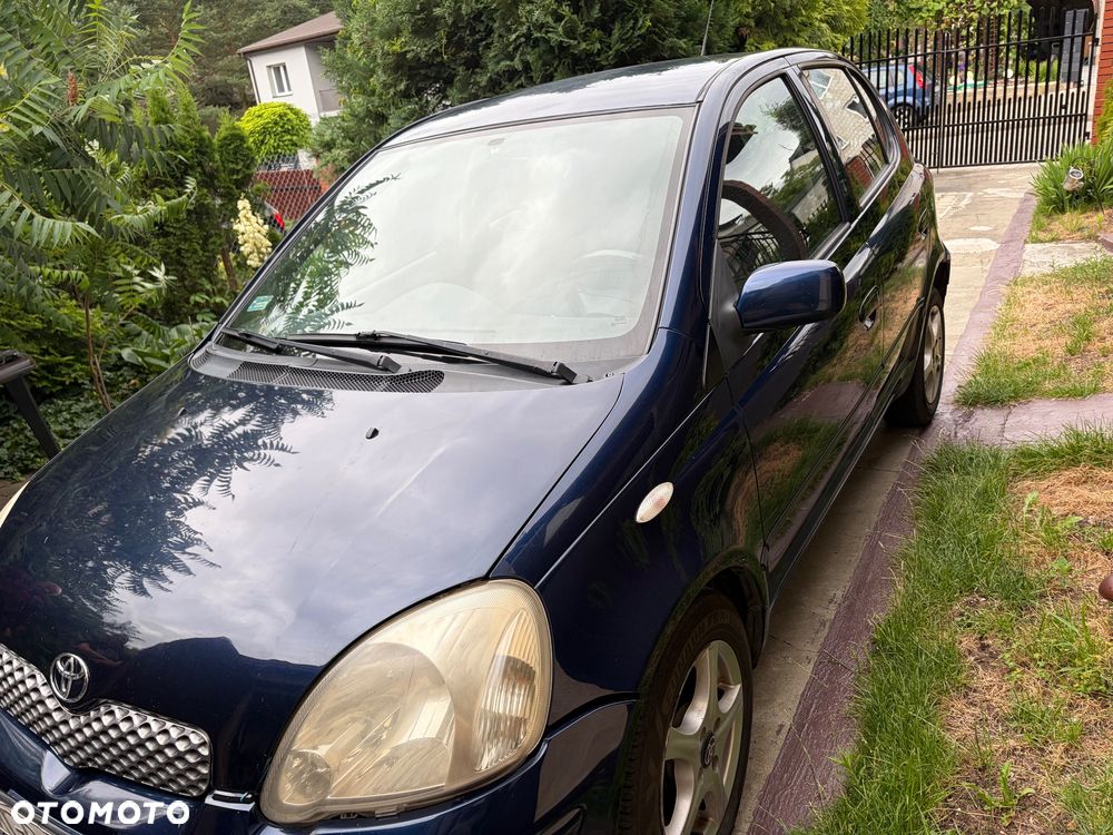 Toyota Yaris 1.4 D-4D Base - 3