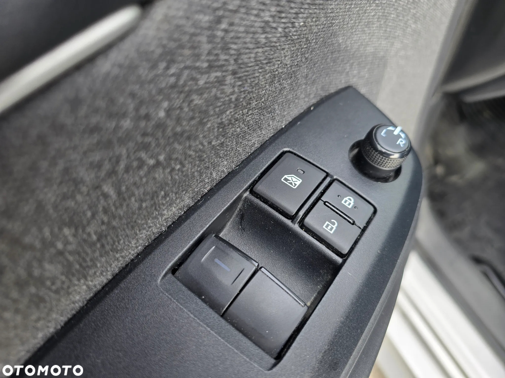 Toyota Yaris - 13