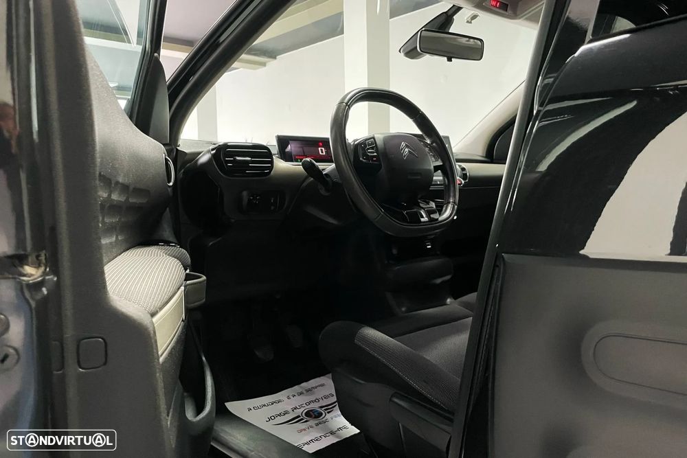 Citroën C4 Cactus 1.6 BlueHDi Shine Ed.Midnight - 24