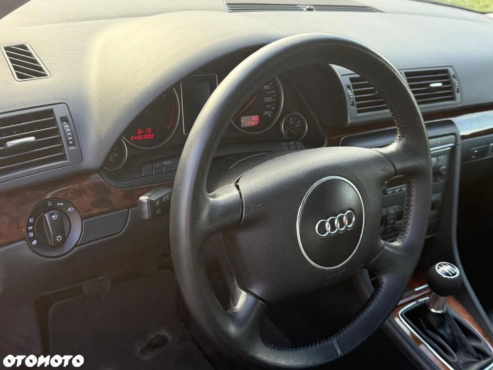 Audi A4 Limousine 2 - 14