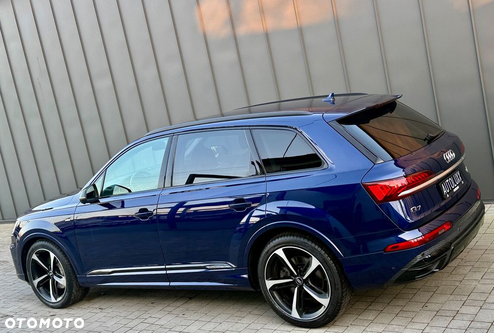 Audi Q7 - 7
