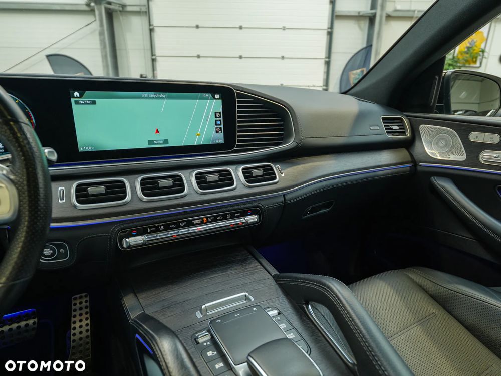 Mercedes-Benz GLE 400 d 4Matic 9G-TRONIC AMG Line - 24