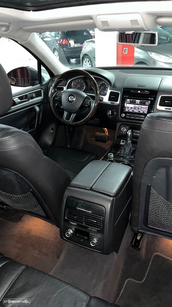 VW Touareg 3.6 V6 FSi Auto Individual - 10