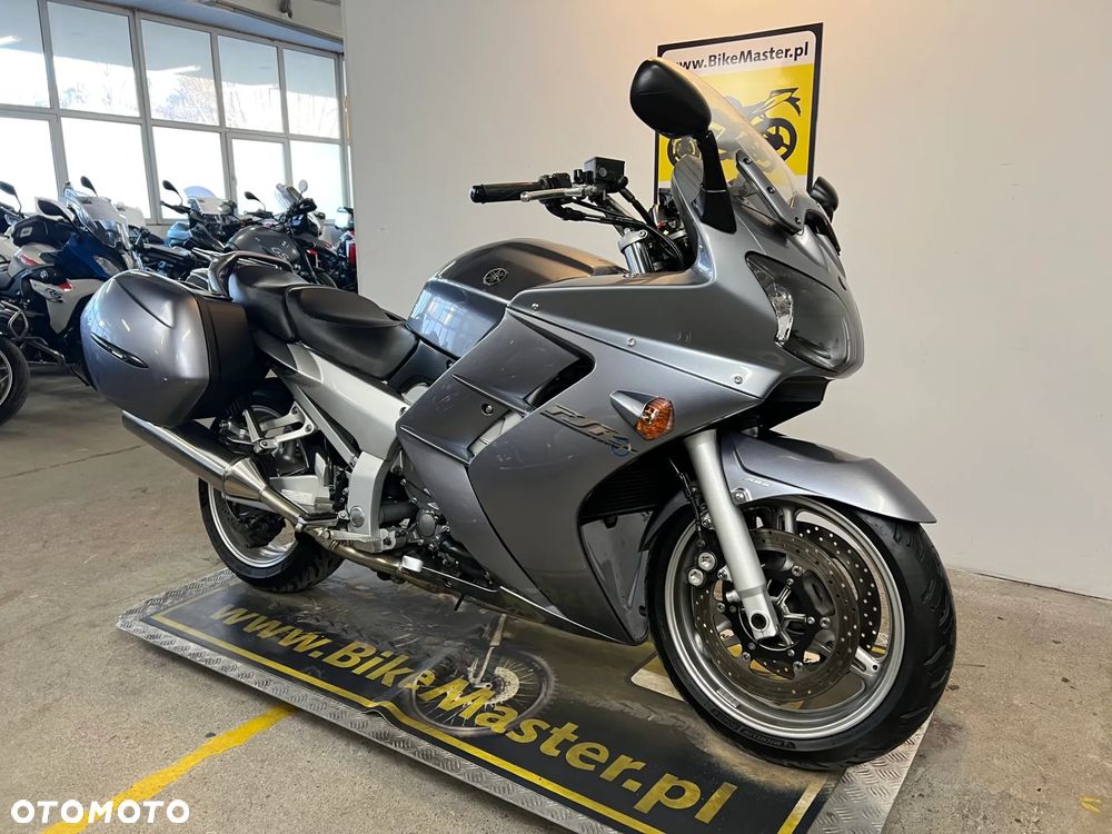 Yamaha FJR - 3