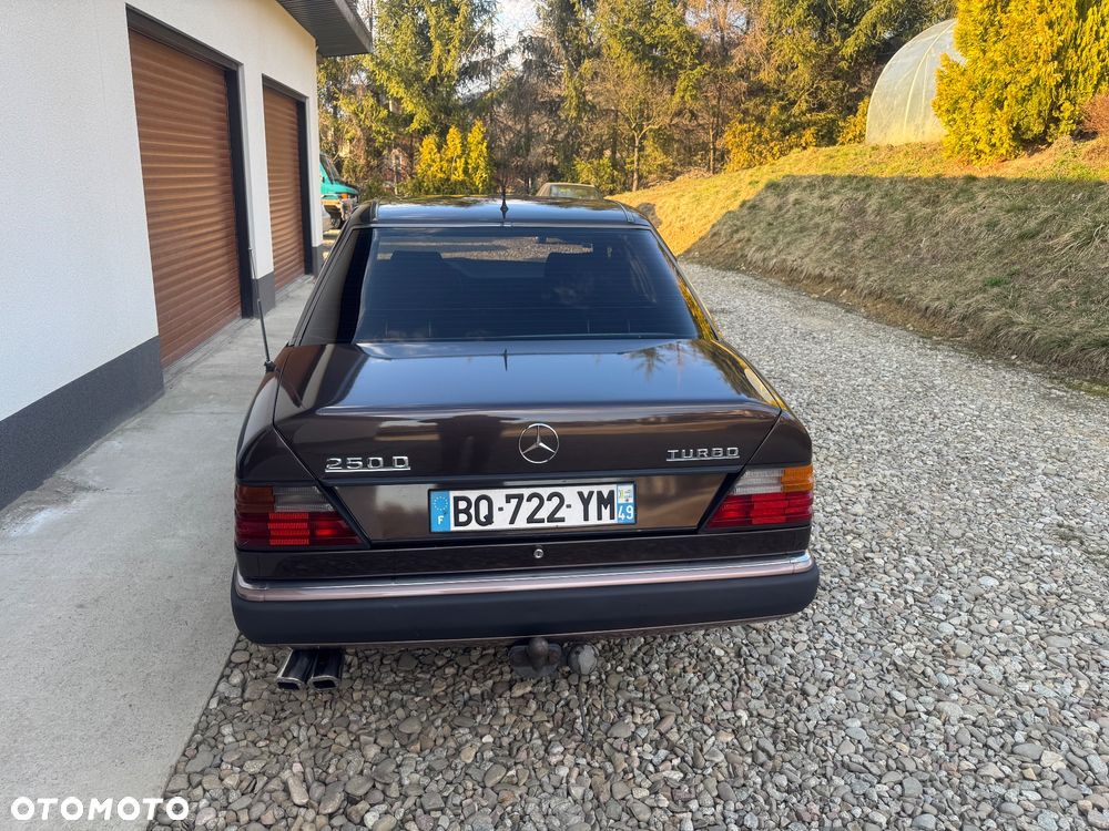 Mercedes-Benz W124 (1984-1993) - 6