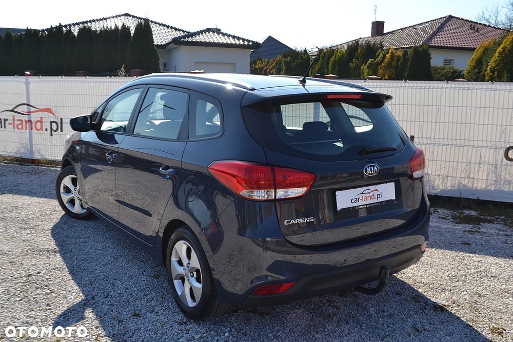 Kia Carens 1.6 GDI Dream Team Edition - 10