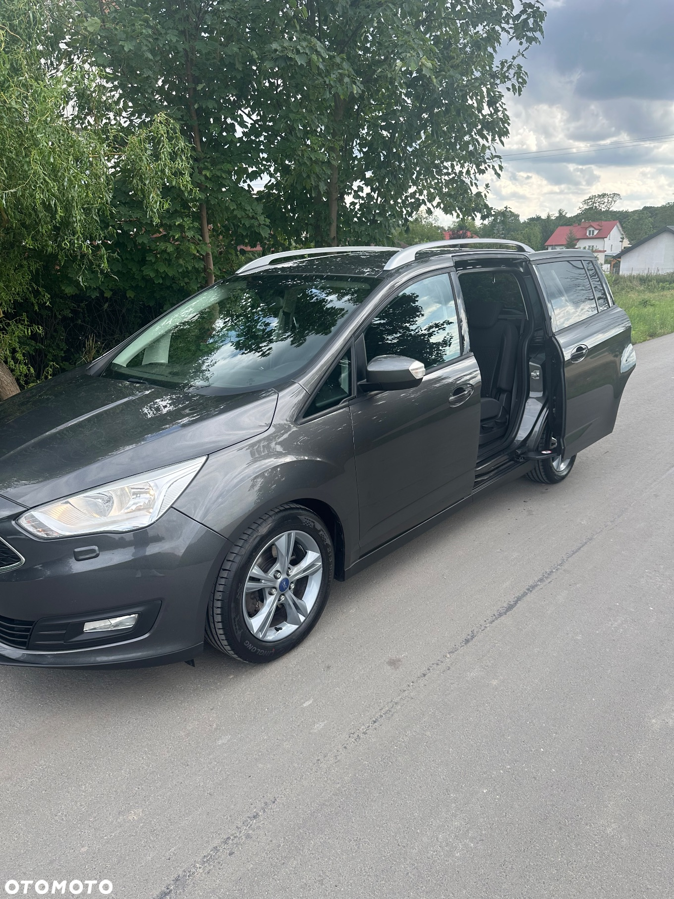 Ford Grand C-MAX - 8