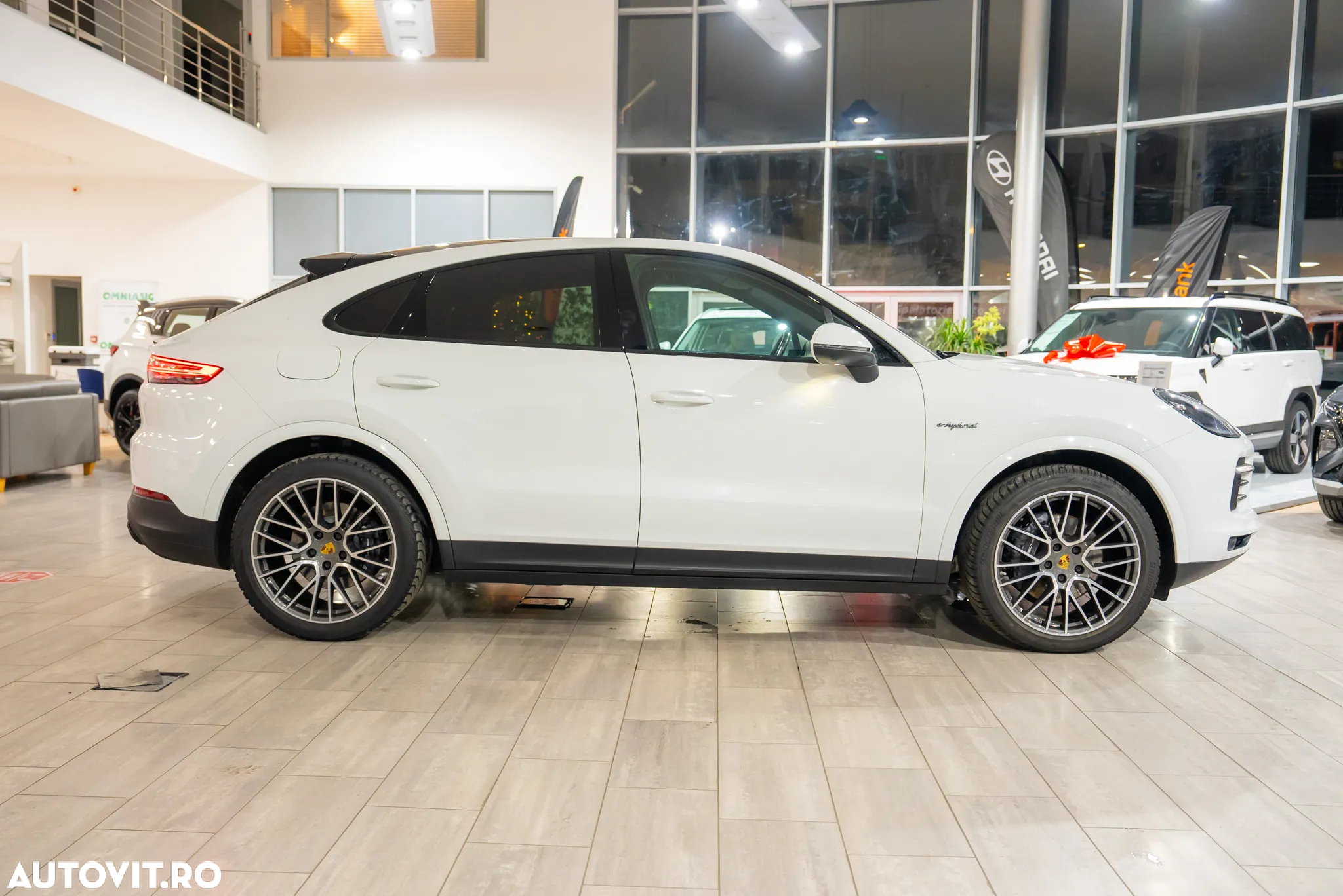 Porsche Cayenne Coupe E-Hybrid Tiptronic S Platinum Edition - 11