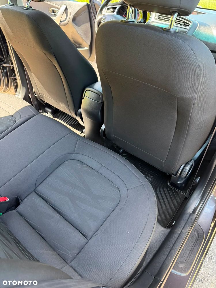 Kia Ceed 1.6 CRDi XL - 11