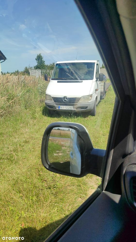 Mercedes-Benz Sprinter - 1
