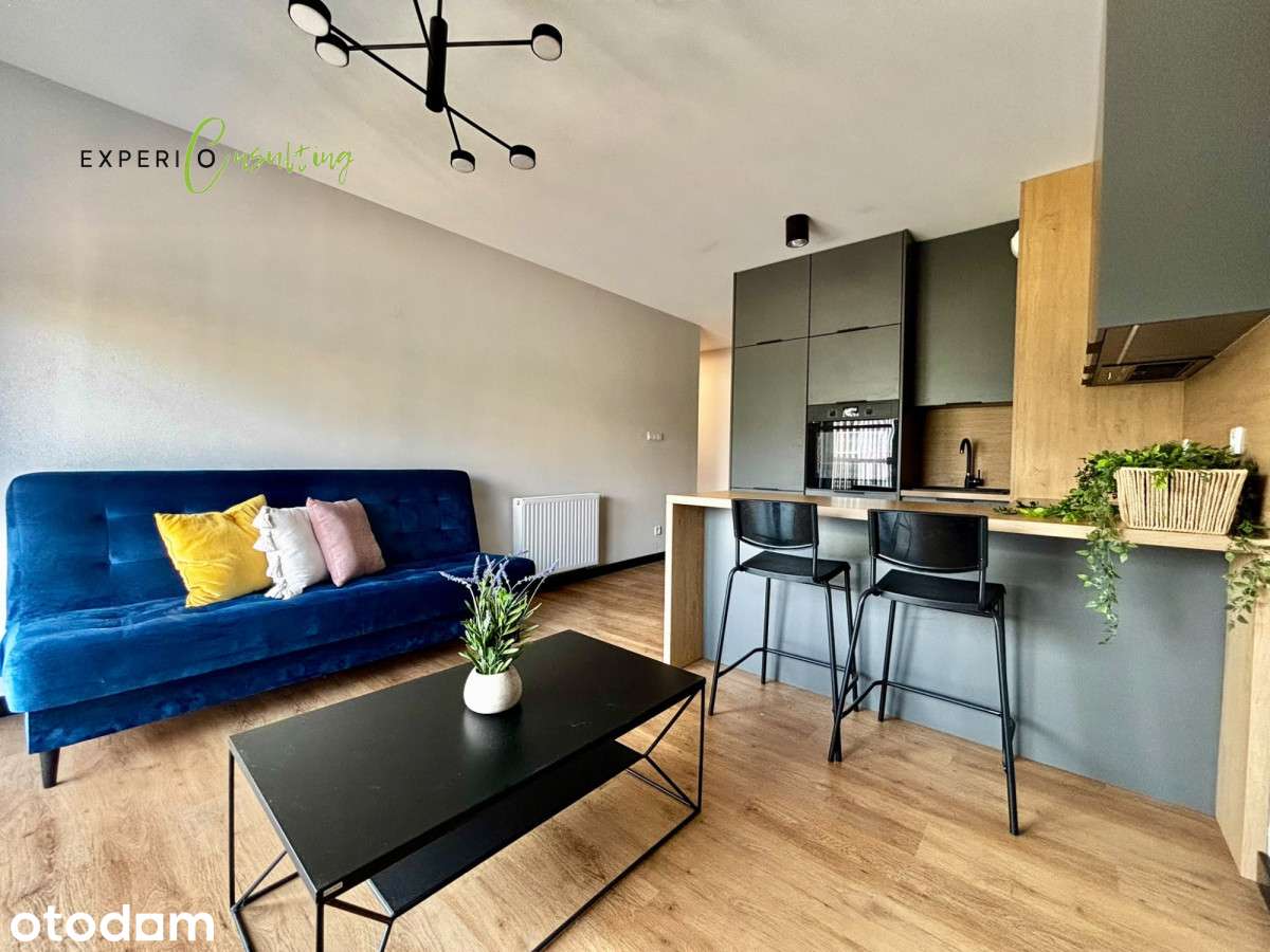 2 Rooms/Near Railway Station/Avaliable now