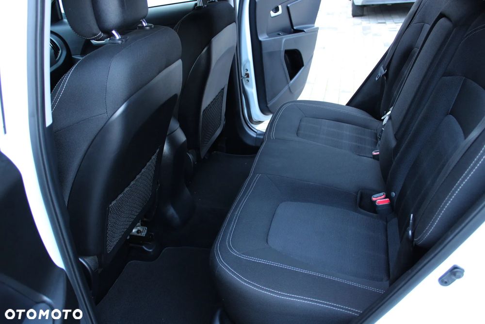 Kia Sportage 1.7 CRDI 2WD Dream-Team Edition - 9