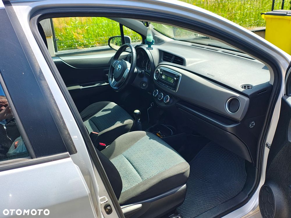 Toyota Yaris - 8